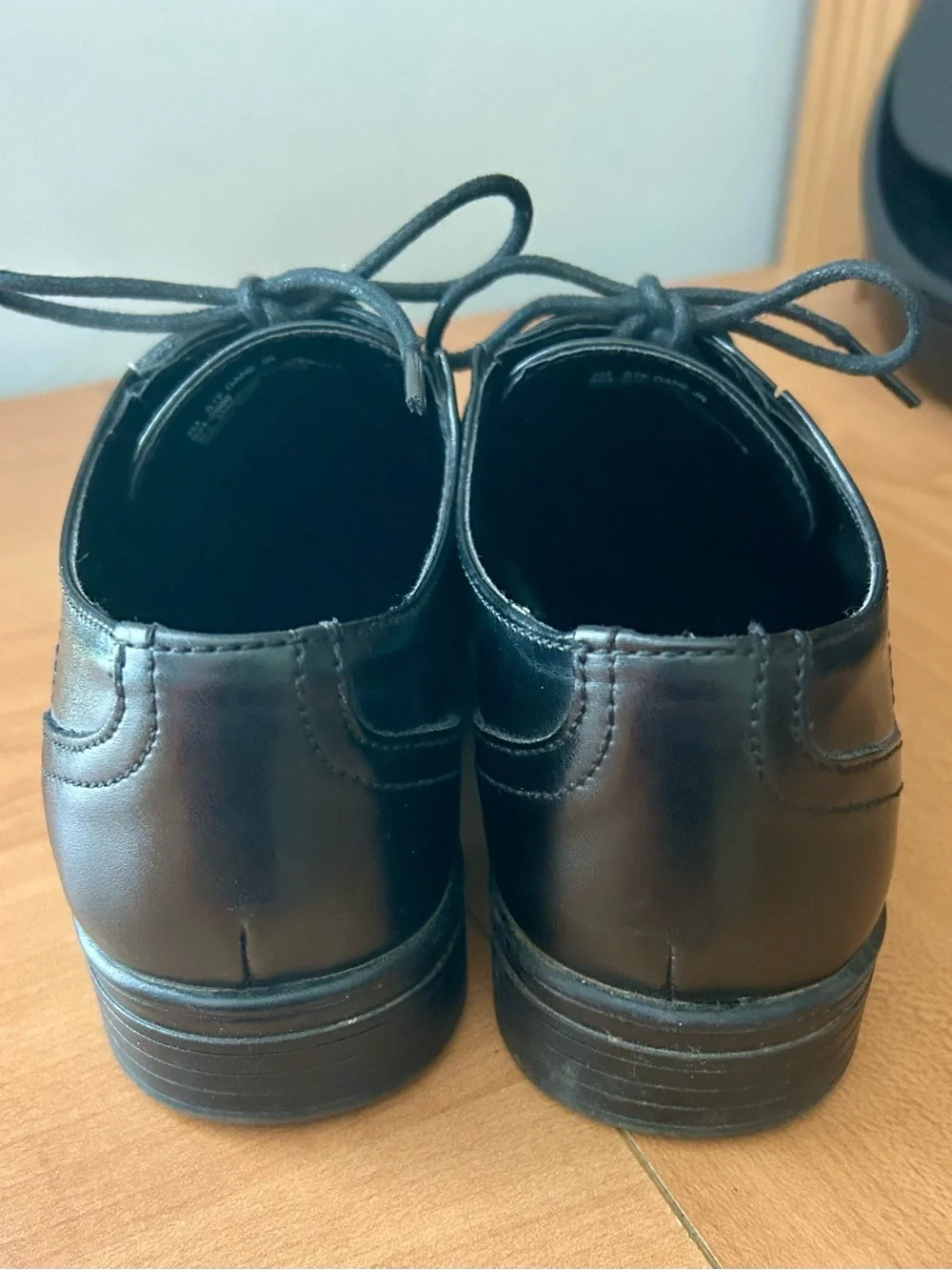 Stafford Black Leather Cap-Toe Oxford Dress Shoes memory foam boys sz 4 Dane jr